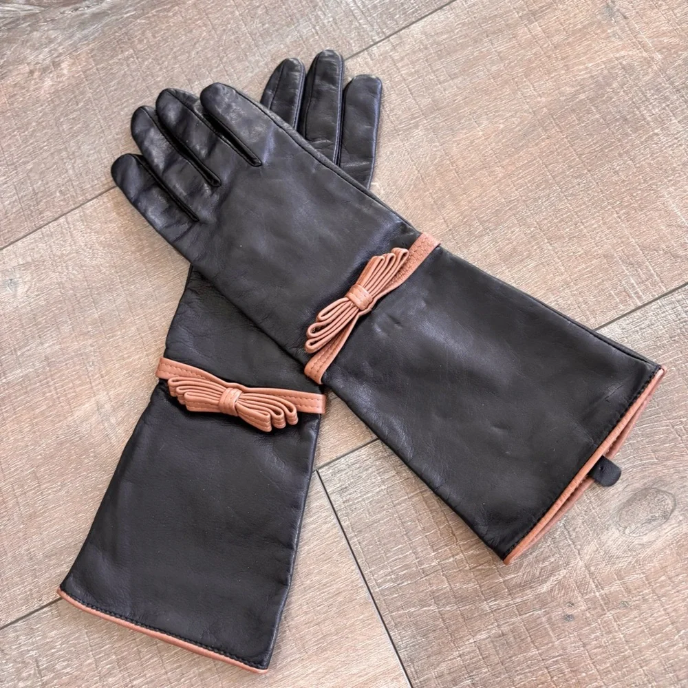 Nordstrom Tarnish Leather Gloves Black with Bows Women's Size Small